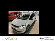 VW Touran, 2.0 TDI Highline, Jahr 2023 - Kempten (Allgäu)