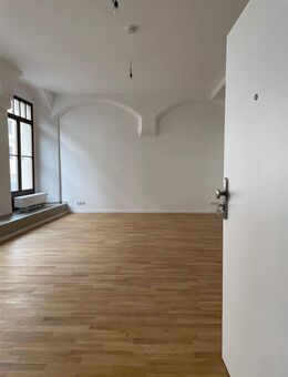 2-Raum-Wohnung auch als Praxis oder Büro für USt. befreites Gewerbe geeignet - Torgau