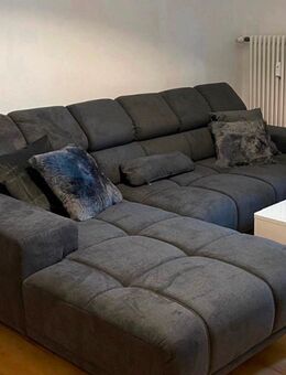 XL Sofa - elektrisch verstellbar in grau - super gemütlich und kaum benutzt - Duisburg