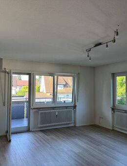 Schöne 3-Zimmer-OG-Wohnung mit großzügigem Balkon - Teningen