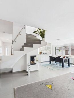 Stilvoll wohnen auf zwei Etagen - Maisonette mit Garten, Kamin, Designküche und mehr in Heimstetten - Kirchheim (München)