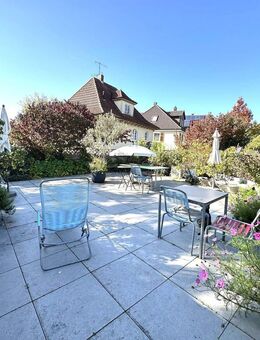großartige 5-Zi. Wohnung mit Terrasse in Esslingen-Hohenkreuz - Esslingen (Neckar)