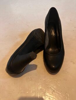 👠 nichts für Zartbesaitete - Berlin Neukölln