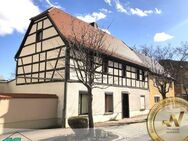 Einfamilienhaus mit 220 m² direkt am Markt in Naunhof zu verkaufen - Naunhof
