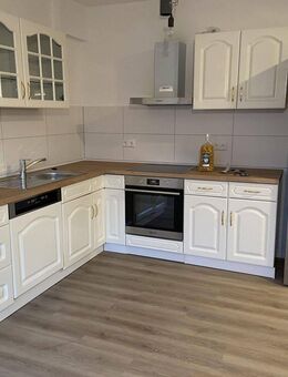 Komfortable 3,5-Zi.-Wohnung mit EBK & Aufzug in renoviertem Zustand - ideal für Senioren - Adelebsen