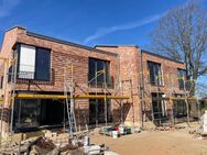 ** NEU - In Kürze zum Einzug bereit ! - Energieeffiziente 5-Zi.-Neubau-DHH auf großem Grundstück *** - Schackendorf