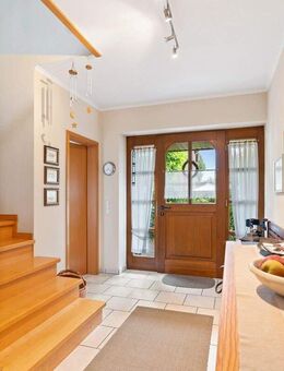 Einzigartiges Einfamilienhaus - Wohntraum in ruhiger Lage - Schlangen