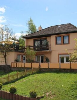 Ein- Zweifamilienhaus mit großem Garten und tollem Fernblick - Hütterscheid