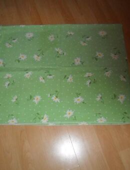 Tischdecke   mit Gänseblumen - Neunkirchen Zentrum