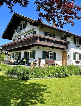 BERGBLICK - WEITLÄUFIG - NATURVERBUNDEN Zweifamilienhaus in Saulgrub-Wurmansau - Saulgrub