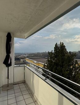 Traumblicklage! Großzügige 2 Zimmerwohnung in Bad Soden / Neuenhain - Bad Soden (Taunus)