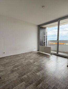 Gepflegte 3-Zimmer-Wohnung mit hochwertiger Einbauküche und Tiefgaragenplatz - sofort bezugsfrei - Dietzenbach