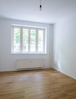 Für Stadtliebhaber: 2-Zimmer-Wohnung mit Balkon und modernem Tageslichtbad nahe Boxhagener Platz - Berlin