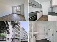 moderne Balkonwohnung mit Einbauküche im bequemen EG - Flöha