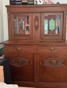 Antiker Massivholzschrank - Wiesbaden Sonnenberg