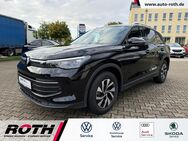 VW Tiguan, 1.5 eTSI LIfe, Jahr 2022 - Achern