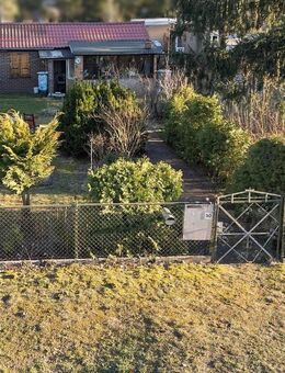 Eckgrundstück in Oranienburg: 740 m² mit Gartenhaus, Garage und vielseitigem Potenzial - Oranienburg