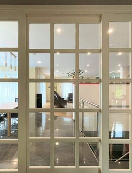 Luxuswohnen mit Pool, Sauna und vermietetem Dreifamilienhaus - Stockach