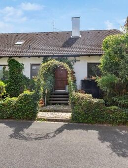 Solides Einfamilienhaus mit PV-Anlage und Wärmepumpe aus 2025 / Kauf mit unbefristetem Nießbrauch - Schwarzenbruck