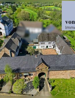Vorburg einer Burganlage aus dem 16. Jahrhundert - Heimbach (Nordrhein-Westfalen)