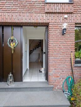 Reserviert: gepflegtes Familienparadies mit Garten und Garage in ruhiger Wohnlage - Tönisvorst