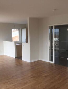 4 Zimmer Wohnung mit Carport und Traumblick über das Leinetal - Bovenden
