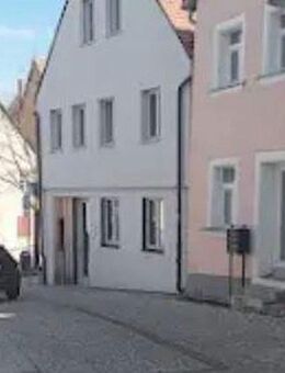 Helle EG-Wohnung in Roth mit Top-Lage - Roth (Bayern)