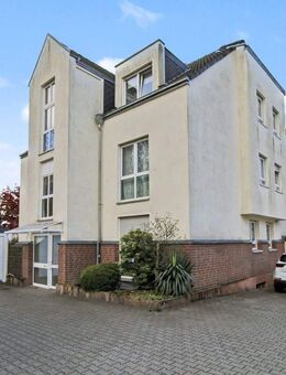 Charmante Maisonette-Dachgeschosswohnung mit Balkon, Garage und modernisierter Heiztechnik - Duisburg