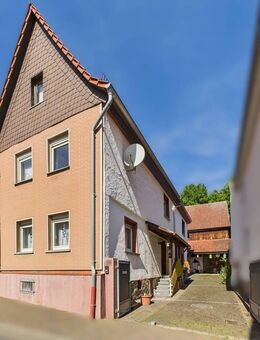 Zentrales Einfamilienhaus mit Charme, Scheune und Garten - viel Raum für Kreativität in Wölfersheim - Wölfersheim