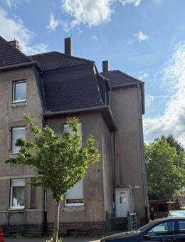 Drei-Familienhaus mit großem Garten in ruhiger Wohnlage - Castrop-Rauxel