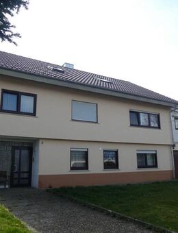 Zentrale Lage trifft Raumvielfalt: Großzügige Liegenschaft mit Einliegerwohnung! - Osterburken