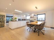 Seltene Gelegenheit! Stadtnahe Penthouse-Wohnung mit Aufzug und Doppelgarage - Bretten