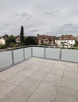 Erstbezug: 1-Zimmer-Dachgeschosswohnung mit großer Dachterrasse in Bielefeld-Mitte - Bielefeld