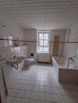 Objekt-Nr.: 5524 - neu sanierte und renovierte 3-Zimmer-ETW mit Wanne in Plauen (Südvorstadt) - Plauen
