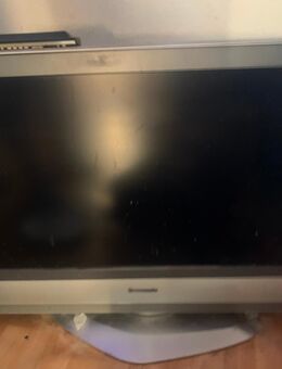 Funktions tüchtiger tv mit Fernbedienung - Balve Zentrum