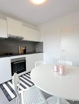 NEW/Neues - Charmante Penthouse-WG in Frankfurt am Main - Noch 3 Zimmer frei. - Frankfurt (Main)