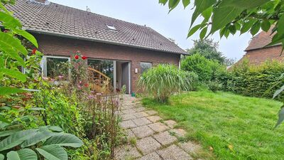 Ihr Traumhaus wartet: Charmantes Einfamilienhaus mit Anbau und Garage im malerischen Löhnen!