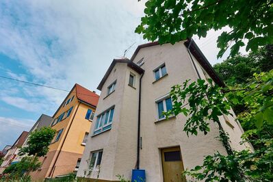 Oberndorf am Neckar: Charmantes Wohnhaus in sonniger Lage sucht liebevolle Renovierung!