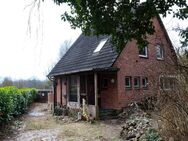 Baugrundstück mit Altbestand in ländlicher Lage von Tremsbüttel - Tremsbüttel