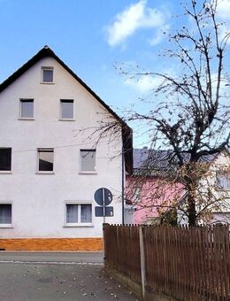 Sanierungsbedürftiges Zweifamilienhaus in 95362 Kupferberg! - Kupferberg