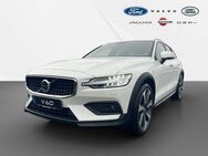 Volvo V60, Cross Country B4 D AWD Ultimate Ultimate, Jahr 2024 - Jena