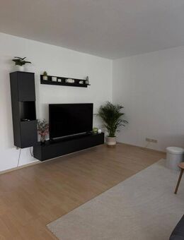 Moderne 2,5 Zimmer Wohnung mit Balkon & TG-Stellplatz - Provisionsfrei - Waiblingen
