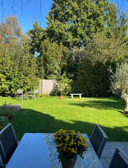Hochwertig ausgestattete 4 Zi. Eigentumswohnung BJ. 2019 Erdgeschoss mit Terrasse und Garten - Pinneberg