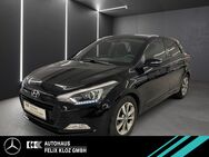 Hyundai i20, 1.0 YES Plus, Jahr 2018 - Fellbach