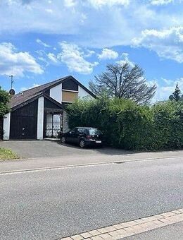 Toplage Nähe Waldorfschule und Hö-Gy! Repräs. Einfam.-Haus m. 8,1 Ar Grundstück u. 180 m² Wohnfläche in gefragter Lage! - Nürtingen