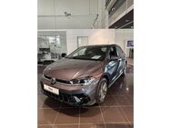 VW Polo, 1.0 l TSI R-Line, Jahr 2022 - Berlin