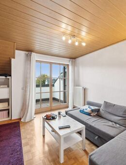 Helle 2-Zimmer-Dachgeschosswohnung mit Balkon, Loggia und Stellplatz - sofort verfügbar - Abensberg