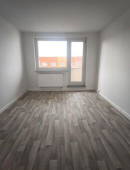 Wohnung mit Einbauküche + frisch renoviert! - Sangerhausen