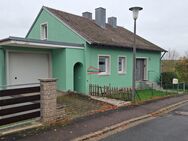 Gepflegtes Einfamilienhaus mit Einliegerwohnung in 97258 Ippesheim - Ippesheim