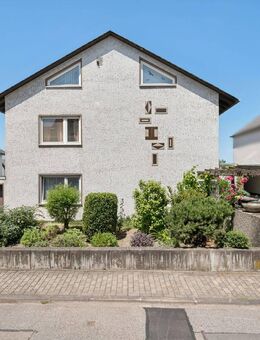 Mehrfamilienhaus mit Gestaltungspotenzial in Mülheim-Kärlich - Mülheim-Kärlich
